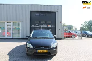 Ford Focus Wagon 1.6-16V Trend