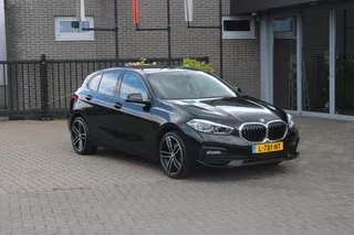 BMW 1-serie 116i Business Edition 18 inch/navi/Led/NL Auto