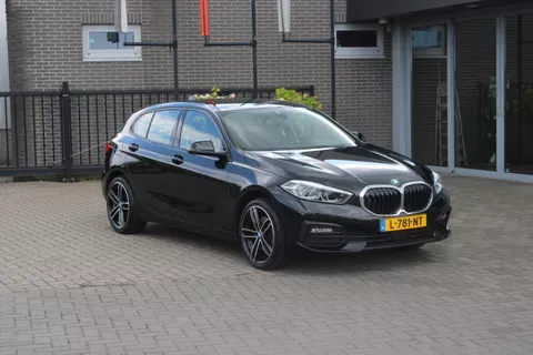 BMW 1-serie 116i Business Edition 18 inch/navi/Led/NL Auto