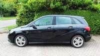 Mercedes-Benz B-Klasse 180 Ambition Foto