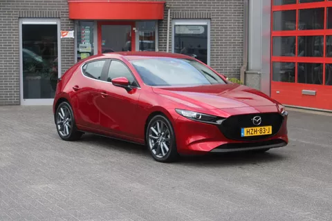 Mazda 3 2.0 e-SkyActiv-G M Hybr. Luxury Trekhaak/360camera/Bose
