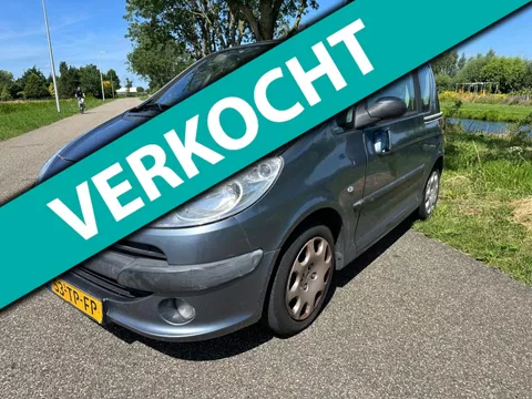 Peugeot 1007 1.4 Sesam Gentry