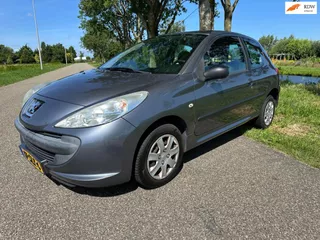 Peugeot 206 + 1.1 XR|nieuw apk|nette staat