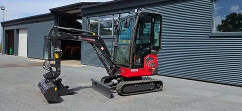 Rhinoceros XN20B powered by kubota