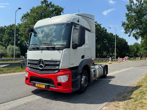 Mercedes-Benz Actros 1836