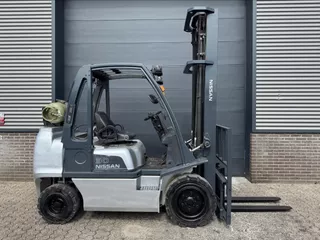 Nissan A30LQ 3 ton LPG heftruck