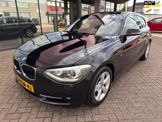 BMW 1-serie 116i High Executive / Navi / PDC / Leder / LED