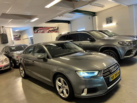 Audi A3 Limousine 1.6 TDI S-LINE SEDAN Led BJ-17 EURO-6