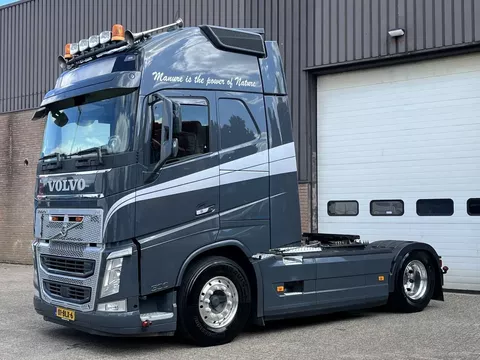 Volvo FH 500 / Globe XL / Retarder / Full Air / Leather / Smarttacho GenV2 / 2x Tank / PTO / Full spoiler / Alcoa / NL Truck
