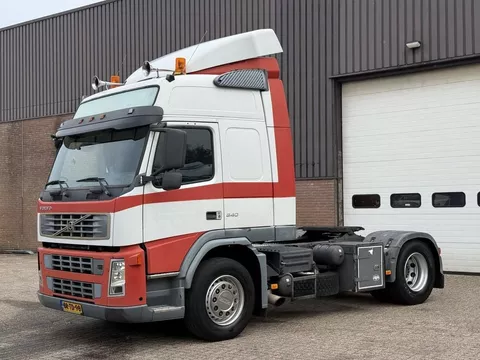Volvo FM 9 4X2T FAL8.0 RAD-A4 / Globetrotter / Airco / NL Truck