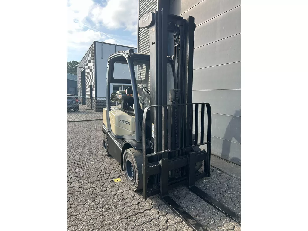 Crown C51050 2,5 ton LPG heftruck