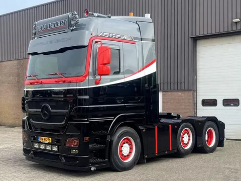Mercedes-Benz Actros 2551 V8 / 6x2 / Showtruck / Custom made 2025 / AMG uitvoering / Uniek !! / NL Truck