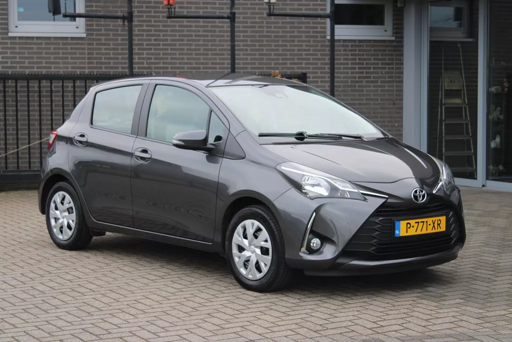 Toyota Yaris 1.5 VVT-i Dynamic Trekhaak/Camera/Navi/Cruise