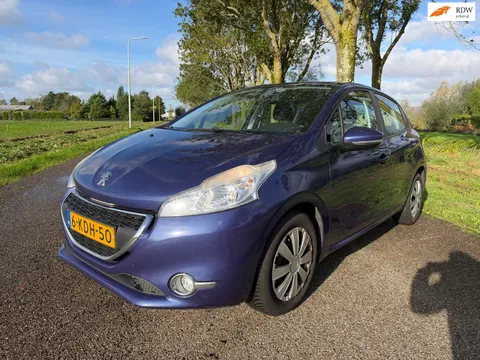 Peugeot 208 1.2 VTi Envy|clima|nw D-riem|pdc|rijdt perfect