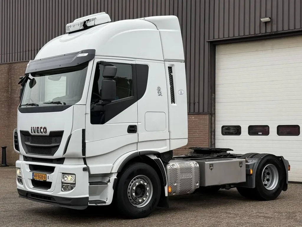 Iveco AS440T/P 420 / Hi-Way / Euro6 / Parking airco / Clima / NL Truck